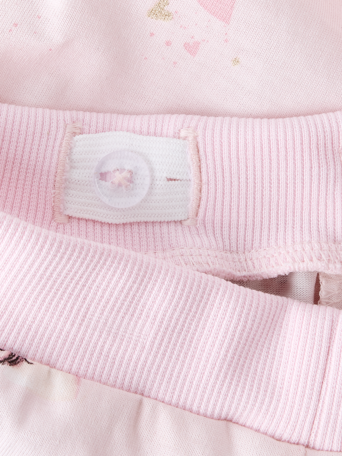 model_shot-front_full